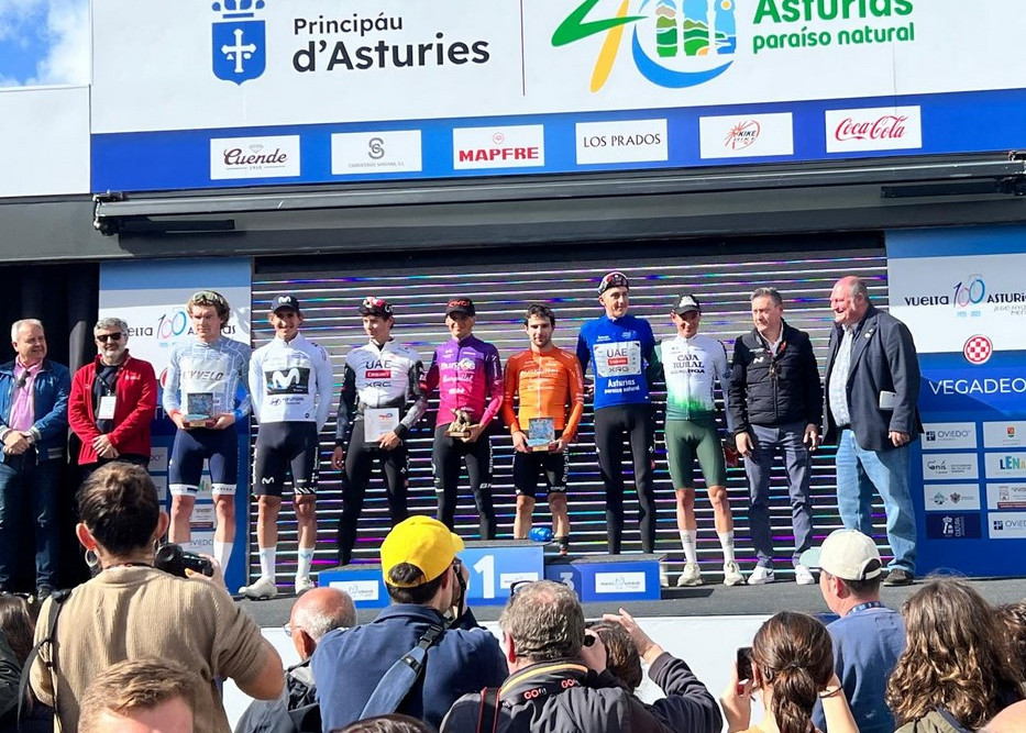 Der Siegerpodest bei der Asturienrundfahrt