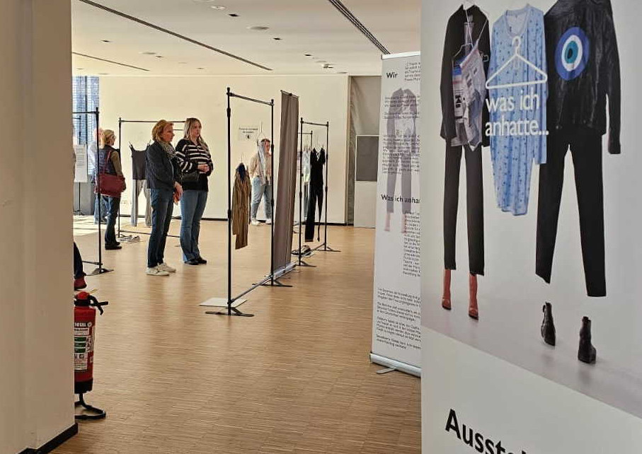 Ausstellung "Was ich anhatte"