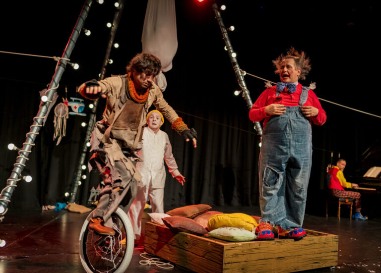 Theateraufführung im BAAL Novo