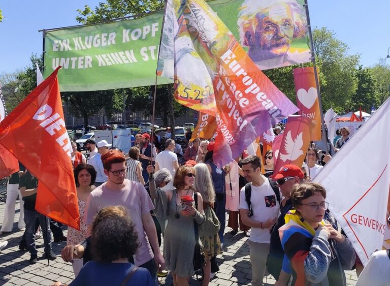 1. Mai Demo