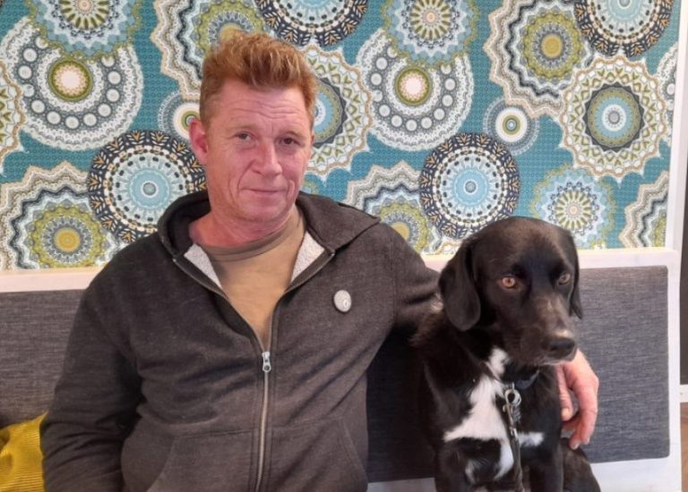 Andi Weide mit Hund "Taxi"