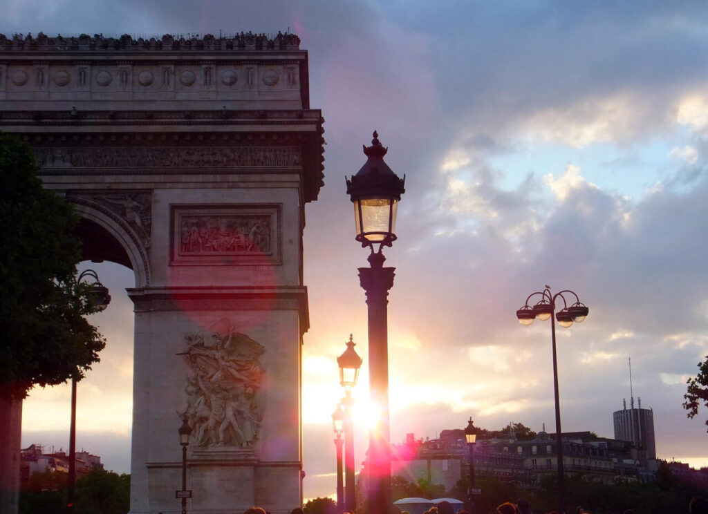 Der Arc de Triomphe in Paris