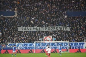 Fußball-Fans Meinau-Stadion Strasbourg
