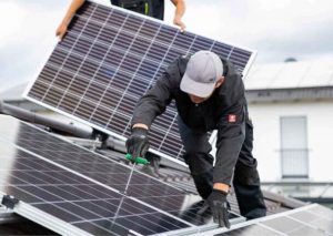 Solarhandwerker Dach PV-Anlage