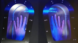 Alpha Cooling Hände