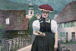 Schwarzwaldmädel mit Bollenhut