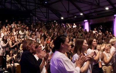 Female Finance Night Gestalterbank