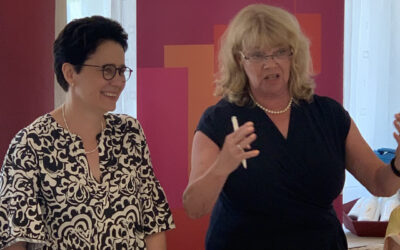 Ministerin Marion Gentges und Helga Gund